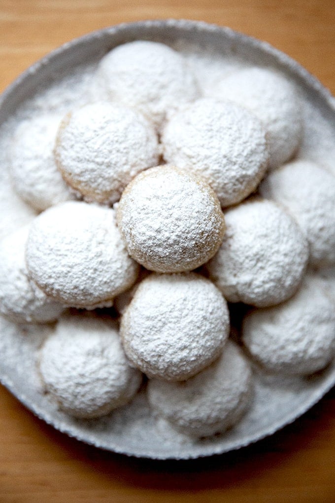 lemon almond snowball cookies - Article 1